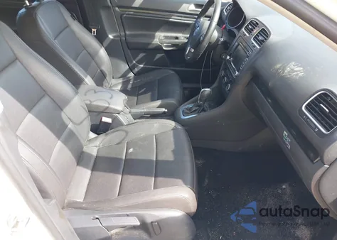 2014 Volkswagen Jetta Sportwagen 2.0L Tdi from USA, damaged, VIN 3VWPL7AJ5EM602416